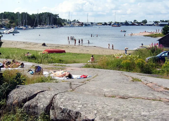 Кемпинг Kaeringsund Экерё